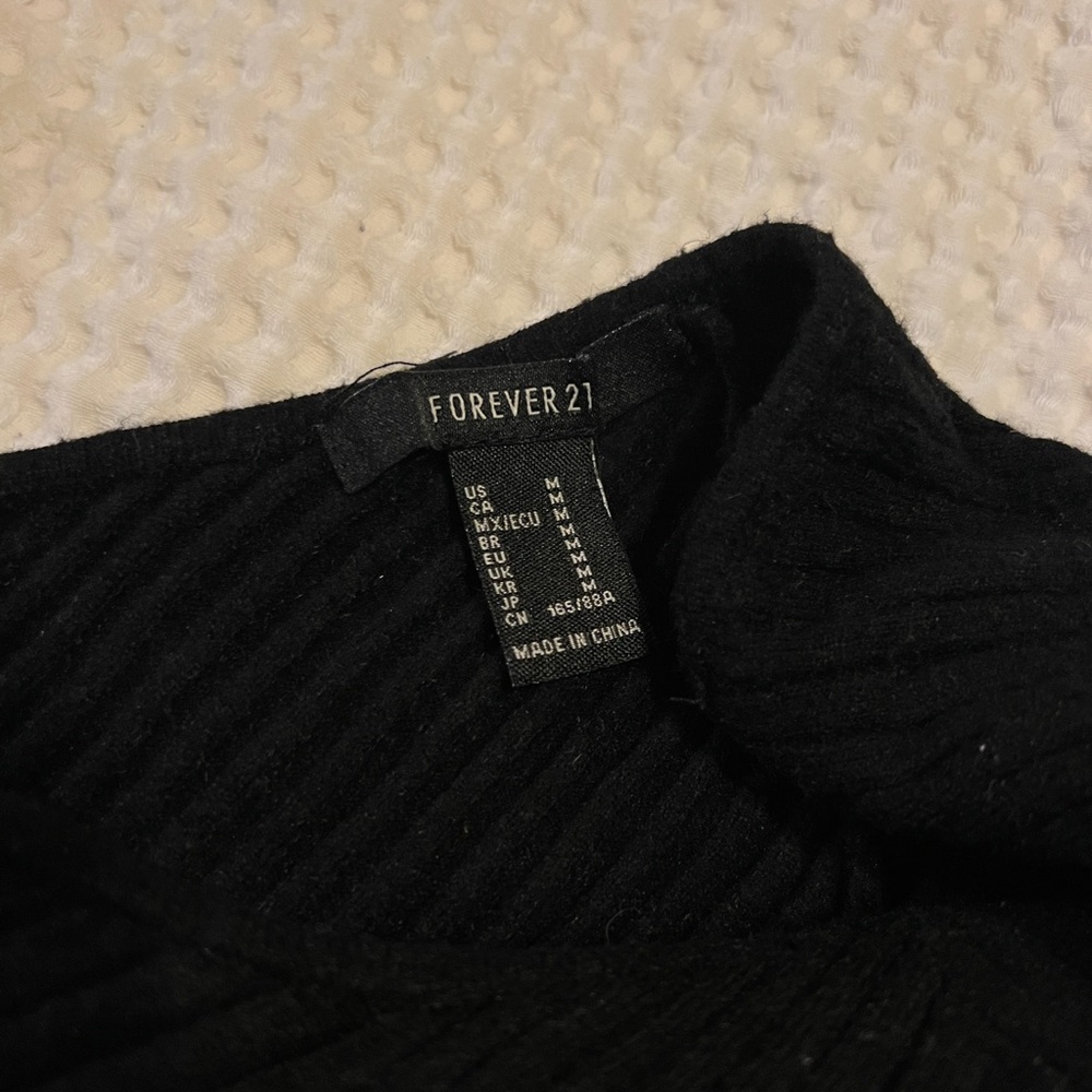 Forever 21 Black Ribbed Knit Top - Picture 4 of 4